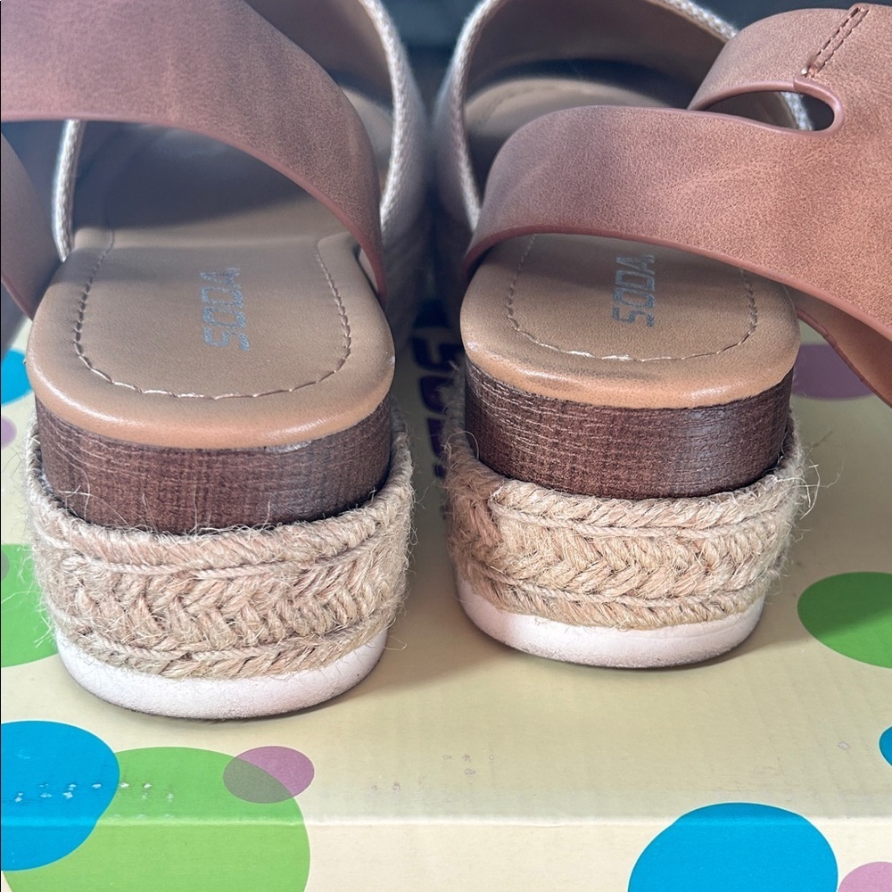 Women's Tan and Cream Espadrilles Sandals - Picture 3 of 3